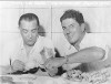Bernardo Sayão à esquerda de Juscelino Kubitshek. S.I. 1958 (?) Arq. Léa Sayão.