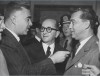 Ernesto Dornelles entre Lucal Garcez e Juscelino Kubitsheck. S.I., 30 de setembro de 1957. Arquivo Público do Estado de São Paulo/Última Hora.