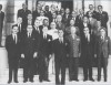 Juscelino Kubitsheck, entre seus ministros e colaboradores, no Palácio das Laranjeiras. Rio de Janeiro, 30 de dezembro de 1959. Memorial JK.