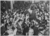 Partida de Juscelino Kubitsheck para a Europa após acassação de seu mandato. S.I., 14 de junho de 1964. Arquivo Público do Estado de São Paulo/Última Hora.
